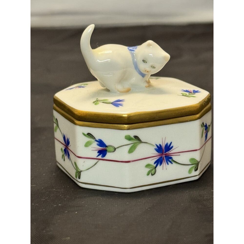 Vtg Herend Blue Garland Porcelain Octagon Trinket Box PBG Hand Painted Cat 6074